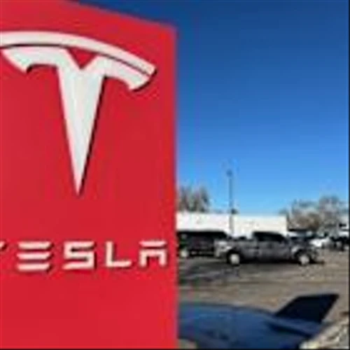 Tesla Chair Defends Elon Musk's $1 Trillion Pay Package—Says 'There Aren't Any Other People Like Elon' And This Will 'Motivate Him To Deliver'