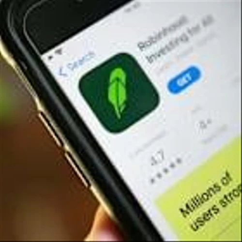 Robinhood Stock Falls on Trading Volume Data. Crypto Is a Bright Spot.