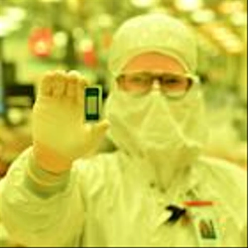 Intel Bets Its Newest Chip Will Power a Comeback
