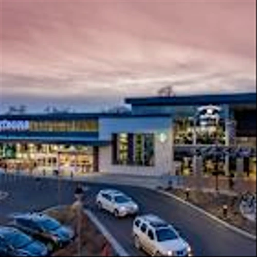 Wells Fargo Remains Bullish on Albertsons Companies (ACI)
