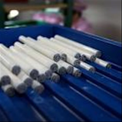 Exclusive-USPS blocks shipping of illicit vapes in boost for Big Tobacco