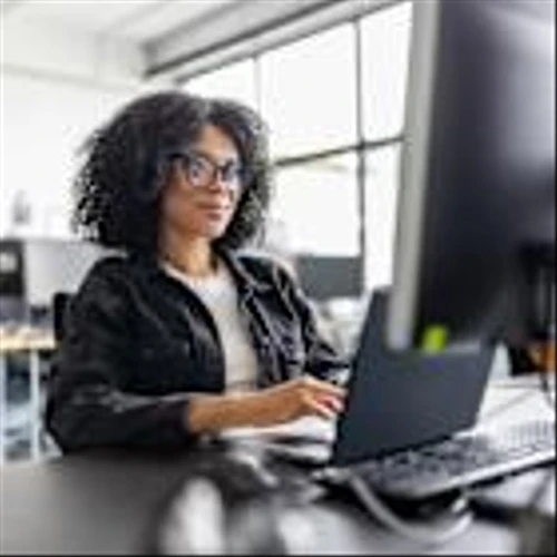 Pay raises will be stagnant in 2026 as companies 'reorient' to economic uncertainty