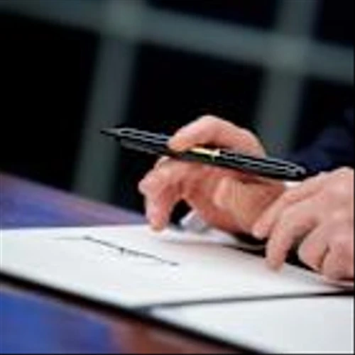 People Pardoned by Trump Want Banks to Forgive Their Past, Too