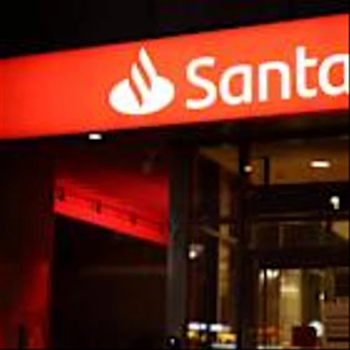 Poland Plans to Raise Tax Rate Paid by Banks
