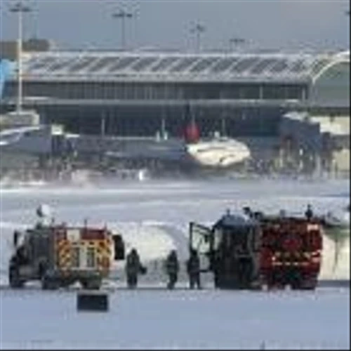 FOMC minutes, Walmart earnings preview, Delta crash: 3 Things