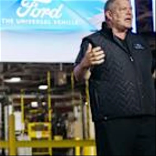 Ford names global leaders for manufacturing, retail business