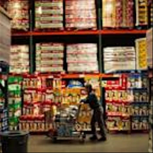 Younger Americans flocking to Costco, Sam’s Club for groceries. Is buying in bulk the key to beating high food costs?