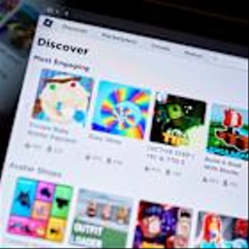 Roblox Game-Buying Frenzy Is Turning Teens Into Millionaires