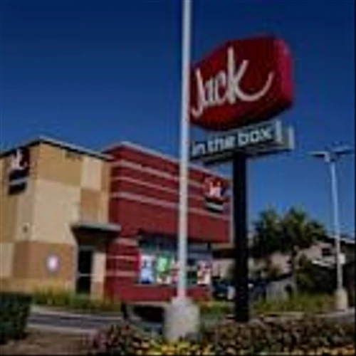 Jack in the Box to close at least 150 locations and consider sale of Del Taco as restaurant apocalypse continues