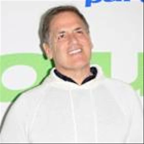 Mark Cuban Corrects Elizabeth Warren As She Slams JNJ, PFE For Higher Prices And Zero Taxes On Big Pharma: 'PBMs Corrupt Healthcare'
