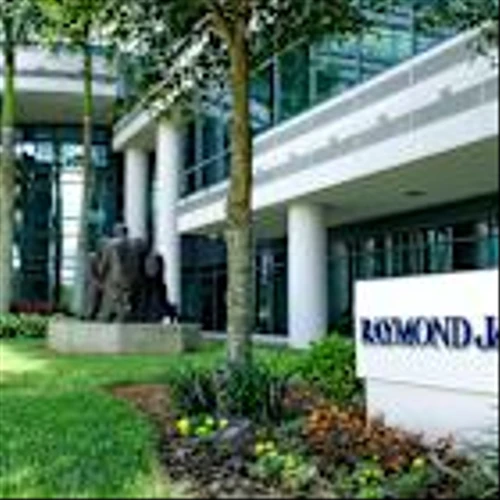 Market Rally Boosts Raymond James Earnings. The Stock Is Rising.