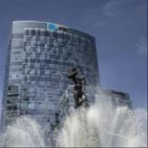 Mexico’s Televisa to Buy Remaining Sky Stake From AT&T