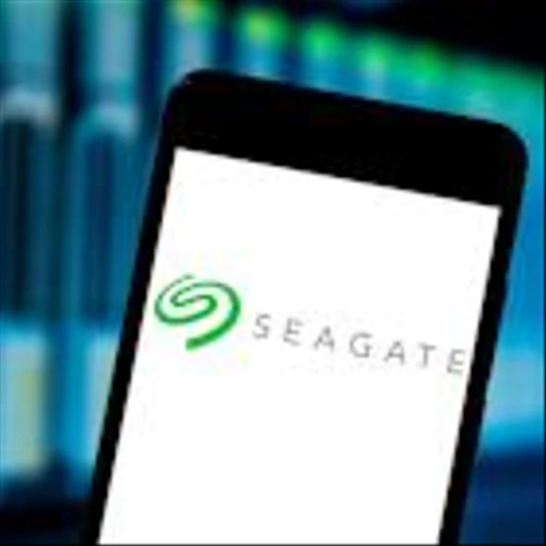 Is Seagate Technology Stock Outperforming the Nasdaq?