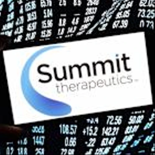 Summit Therapeutics' Lung Cancer Drug Under Dark Clouds As Keytruda Challenger Shows Regional Data Differences