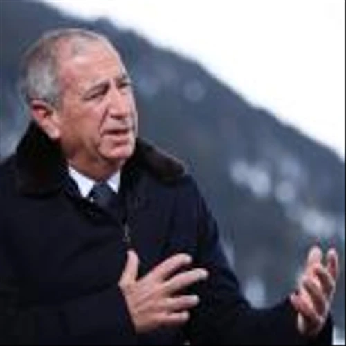Moelis Warns Economy Could Slow With Consumer ‘Out of Gas’