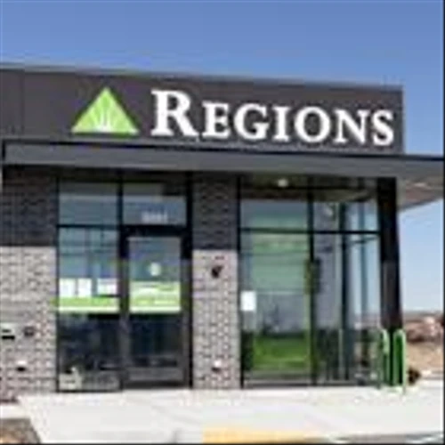 Is Regions Financial Stock Outperforming the S&P 500?