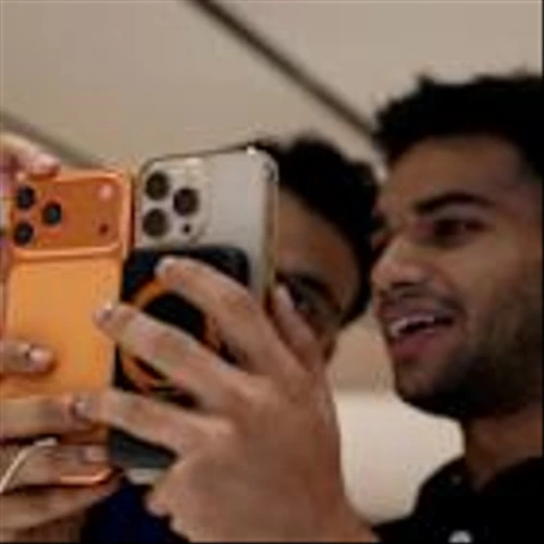 India hands Apple a win by letting foreign firms fund equipment without tax risk