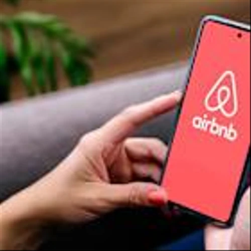 Personal Finance Influencer Explains How You Can Dodge AirBnb Fees With A Google Reverse Image Search