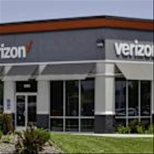 Should You Invest In Your Mobile Provider? Why Verizon and AT&T Are Good Picks