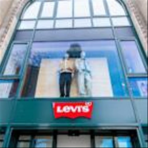 Levi’s Marks Three-Year Streak of Strong E-Commerce Growth