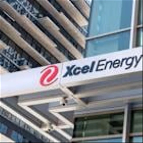 Is Xcel Energy Stock Underperforming the S&P 500?