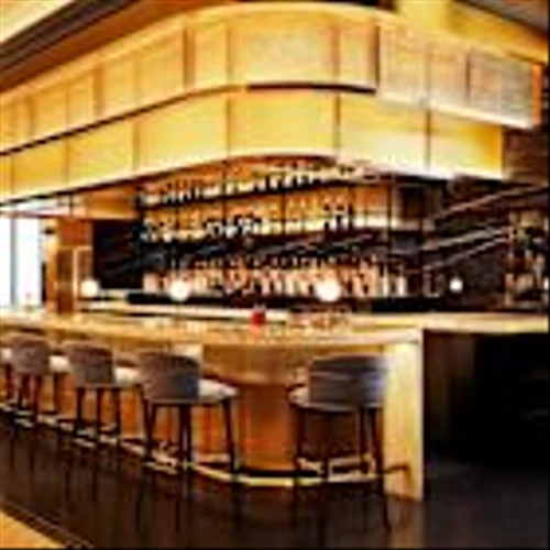 Chase’s newest Sapphire Lounge, complete with champagne service, makes a case for its $795 price tag