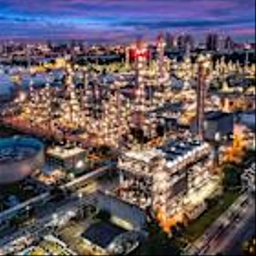 Refiners Are Quiet Winners in 2026: Wall Street’s Signals Are Hard to Ignore