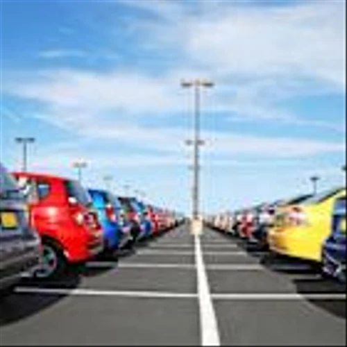 Auto Giants Face-Off: GM vs. STLA - Which Stock Wins Out?
