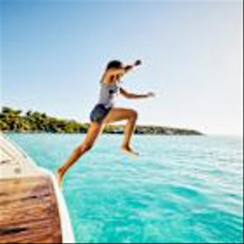 Wall Street can’t decide whether the job market is showing a ‘rebound’ or declining to ‘stall speed’