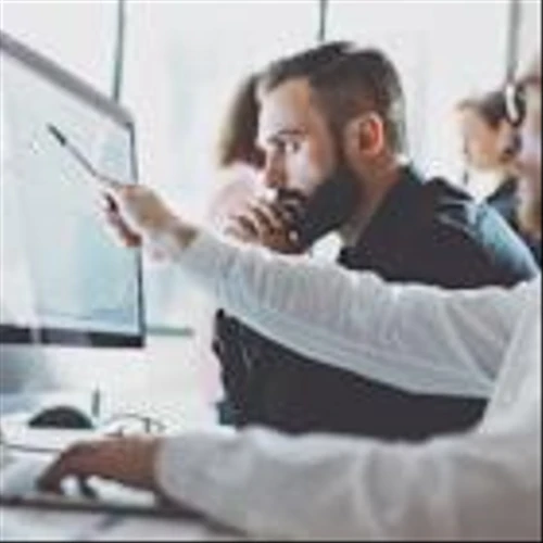 Risk & Broking Segment Fuels Positive Momentum for Willis Towers Watson (WTW)