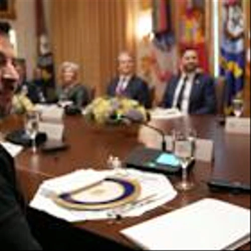 Trump urges Ukraine, Russia to make peace deal after Zelenskyy meeting