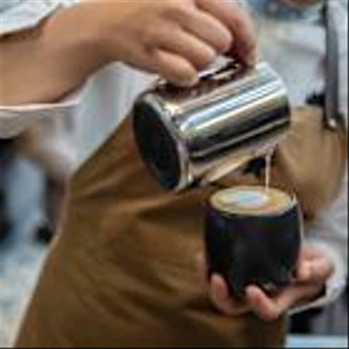 Coffee Drops as Trump Tariffs Spur Market Selloff, Demand Fears