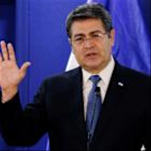 Amid anti-drug push, Trump pardons leader sentenced on cocaine charges