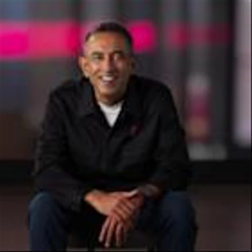 Srini Gopalan to Succeed Mike Sievert as T-Mobile CEO on November 1, 2025