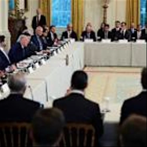 Trump urges US oil giants to repair Venezuela's 'rotting' energy industry