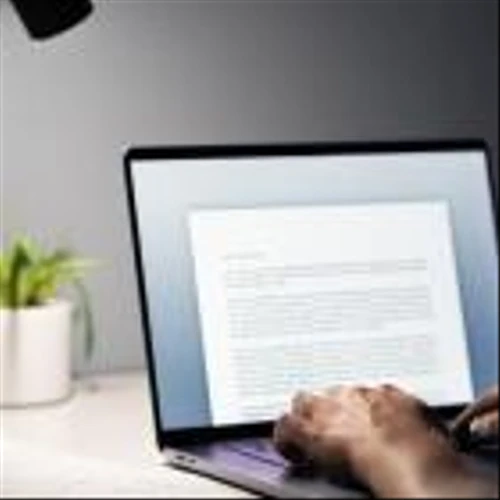 Upwork Gains On AI And Enterprise Growth, But Analysts See Macro Challenges Limiting Upside