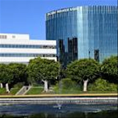 Oracle-Linked Data Center Loan Deal Is a Test for AI Debt Market