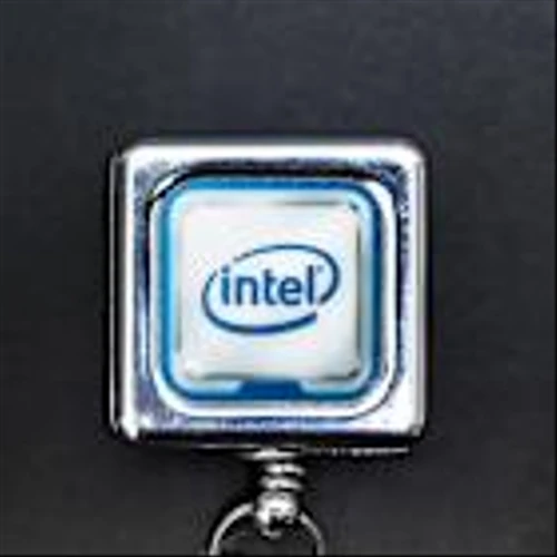 As Intel Considers a Pivot From 18A Tech, How Should You Play INTC Stock?