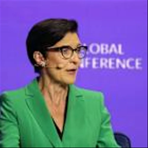 Citi CEO’s $25 Million Bonus Is Excessive, Top Bank Analyst Mike Mayo Says