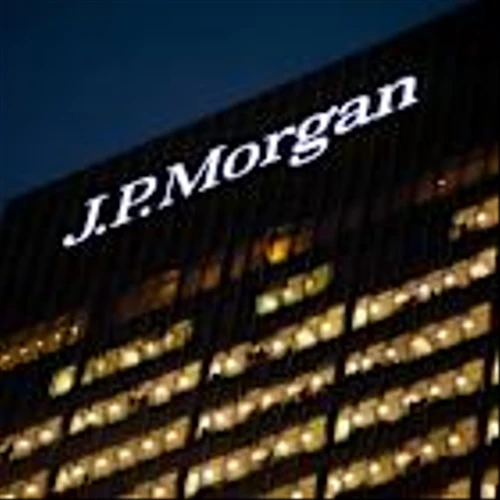 Moody’s Downgrades Top Banks as Retail Investors Rally with Record Stock Buying