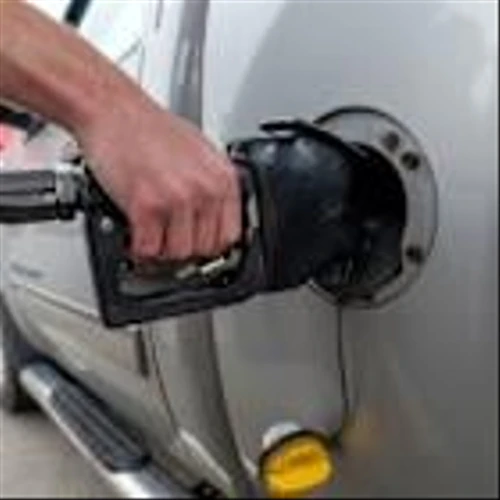 US gasoline crosses $3 per gallon mark in test of Trump's Iran war