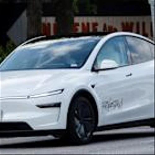 Tesla faces robotaxi hurdles while Waymo keeps expanding