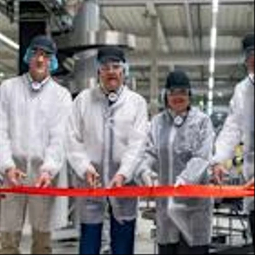 CHF ~65 million investment in 2025: Swiss President Guy Parmelin inaugurates new Toblerone production line in Switzerland