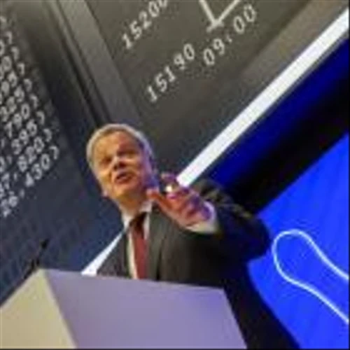 Commerzbank CEO pours cold water on possible Deutsche Bank deal