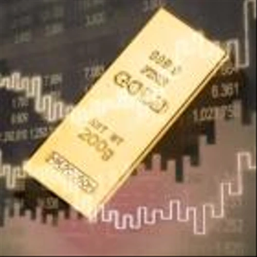 Gold's Bull Run: Seasonal Strength Meets Conflicting COT Report—Are You In?