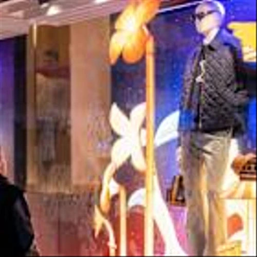 CEOs Flag Jittery US Consumers as Global Tensions Intensify