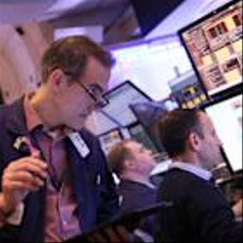 Paychex shares recoup a bit; CEO comments about economy; analysts weigh in