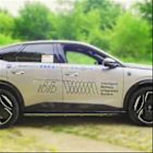 Stellantis and Saft unveil prototype EV with advanced battery system