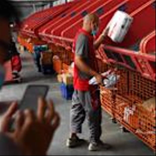 JD.com Profit Plunged. Why the Stock Is Rising.