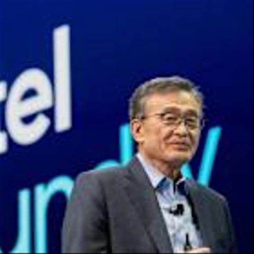 Intel Seeks Help From Apple and Others as U.S. Backs Comeback Bid